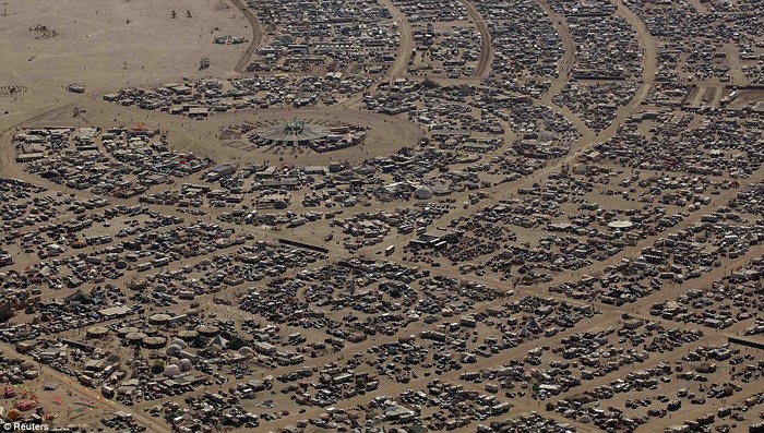 Burning Man (tiếng Anh có nghĩa là "người bị đốt") là một dự án nổi tiếng về đại hội được tổ chức sáu ngày hàng năm tại Thành phố Black Rock tại Sa mạc Black Rock ở Nevada, cách Reno 150 km (90 dặm) về bắc-đông bắc, kết thúc vào Ngày Lao động tháng 9.